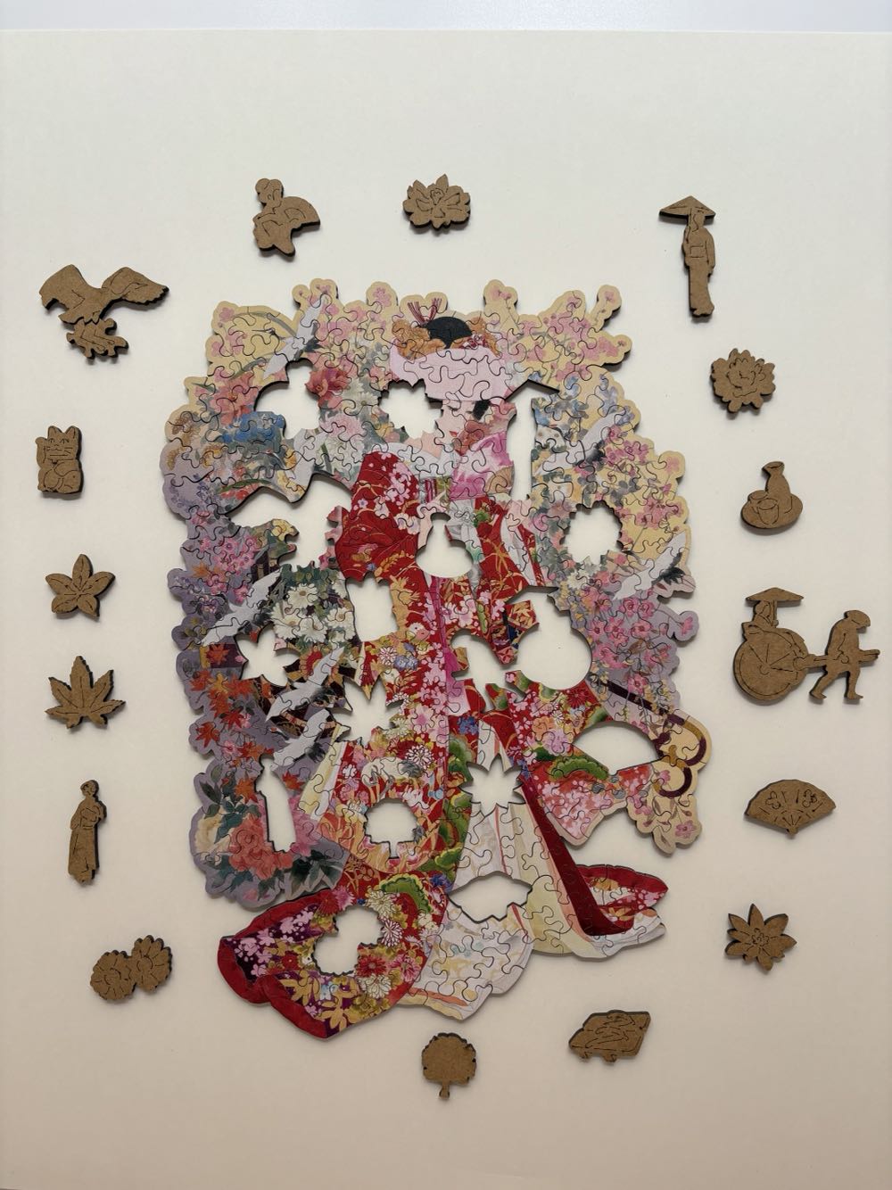 Hanayagi - Traveling Puzzle Only - Wentworth Wooden Puzzles puzzle collectible [Barcode 6050265410018] - Main Image 4