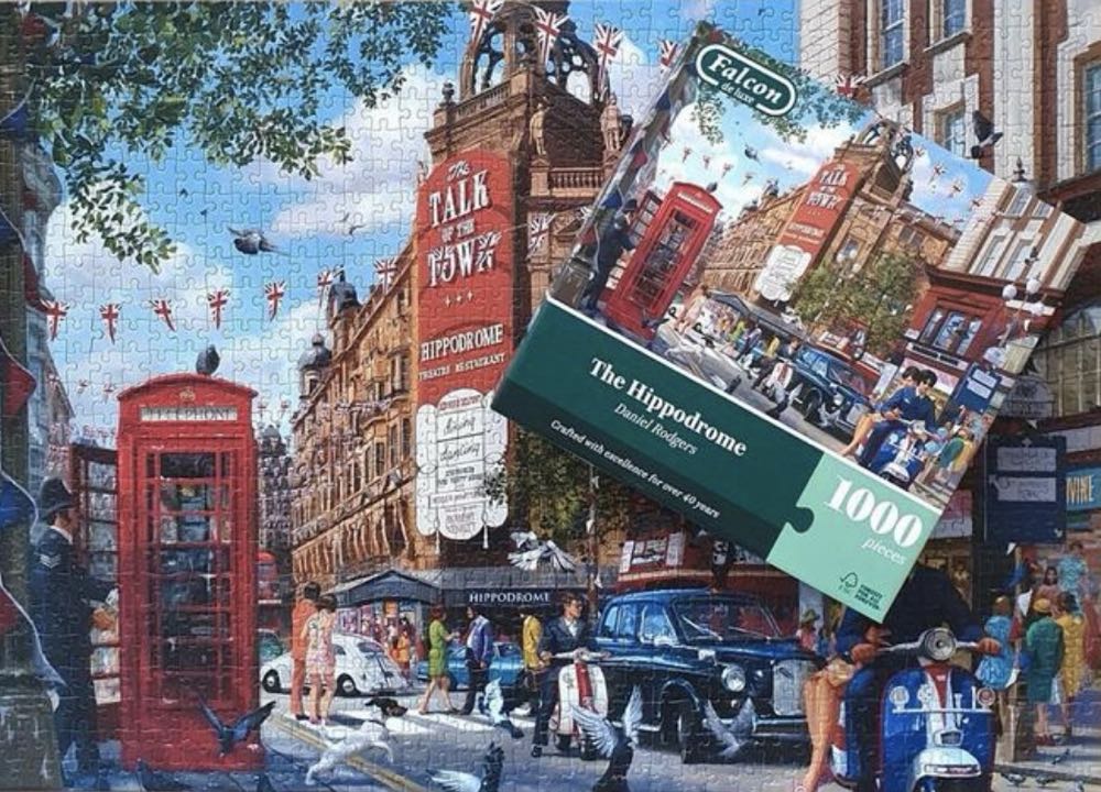 The Hippodrome - Falcon de luxe puzzle collectible [Barcode 8721017603016] - Main Image 4