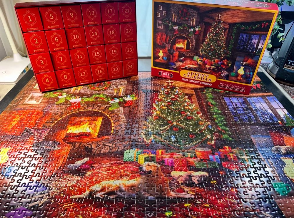 *Merry Christmas Advent Calendar  puzzle collectible - Main Image 3