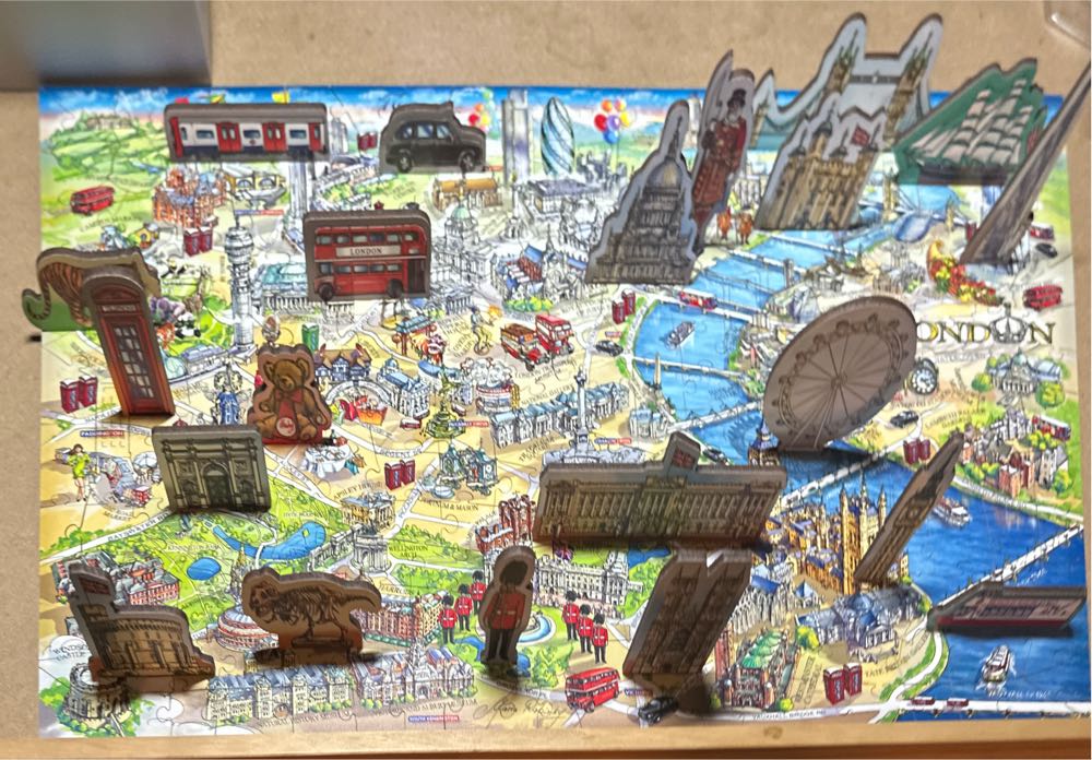 London Landmarks Map  puzzle collectible [Barcode 6050265385842] - Main Image 3