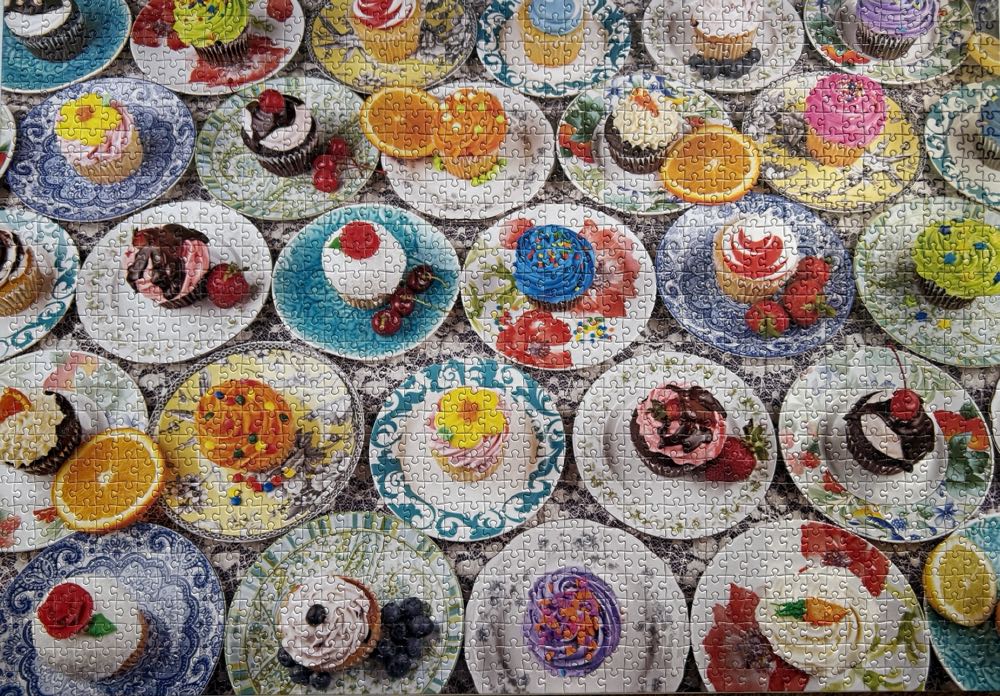 Cupcakes And Teacups - Colorluxe puzzle collectible - Main Image 2