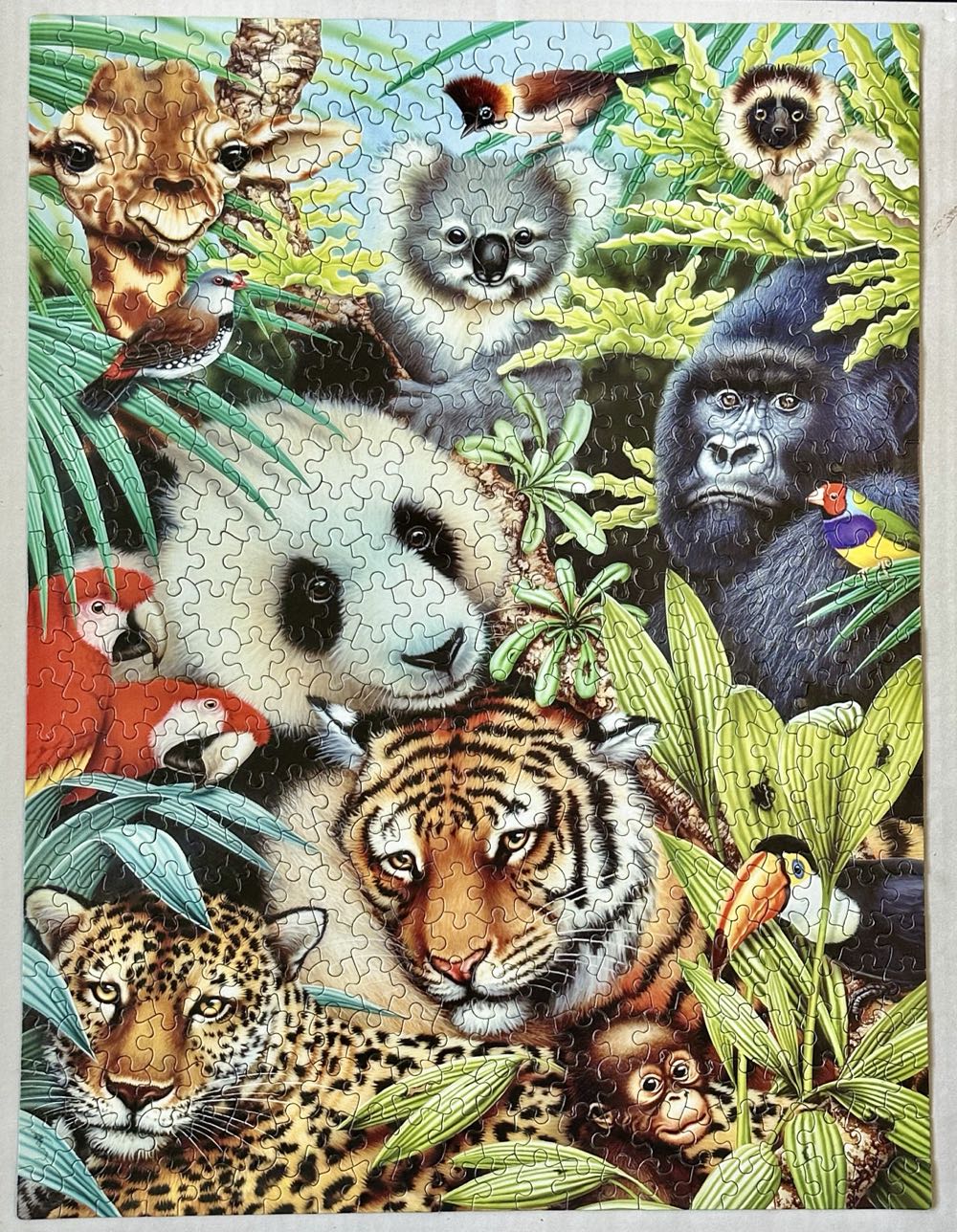 Animal Magic✅ - White Mountain puzzle collectible - Main Image 2