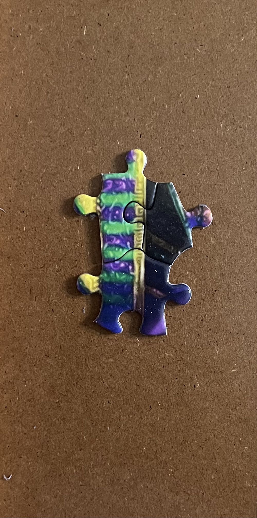 Z Nannie - Mardi Gras 💎 - White Mountain puzzle collectible [Barcode 724819268849] - Main Image 4