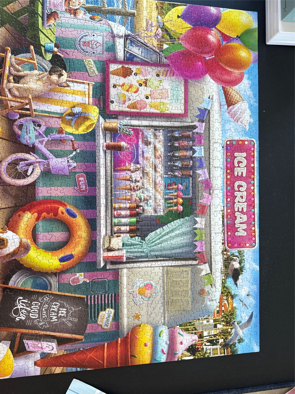 Ice Cream Van - White Mountain puzzle collectible [Barcode 724819268917] - Main Image 4