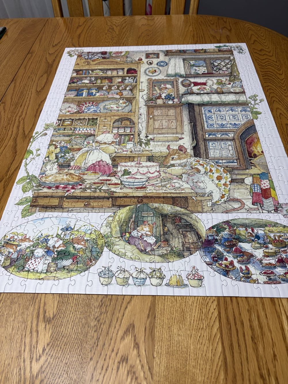 500: Bramble Hedge: Picnic Preparations - Cobble Hill puzzle collectible [Barcode 625012451079] - Main Image 4