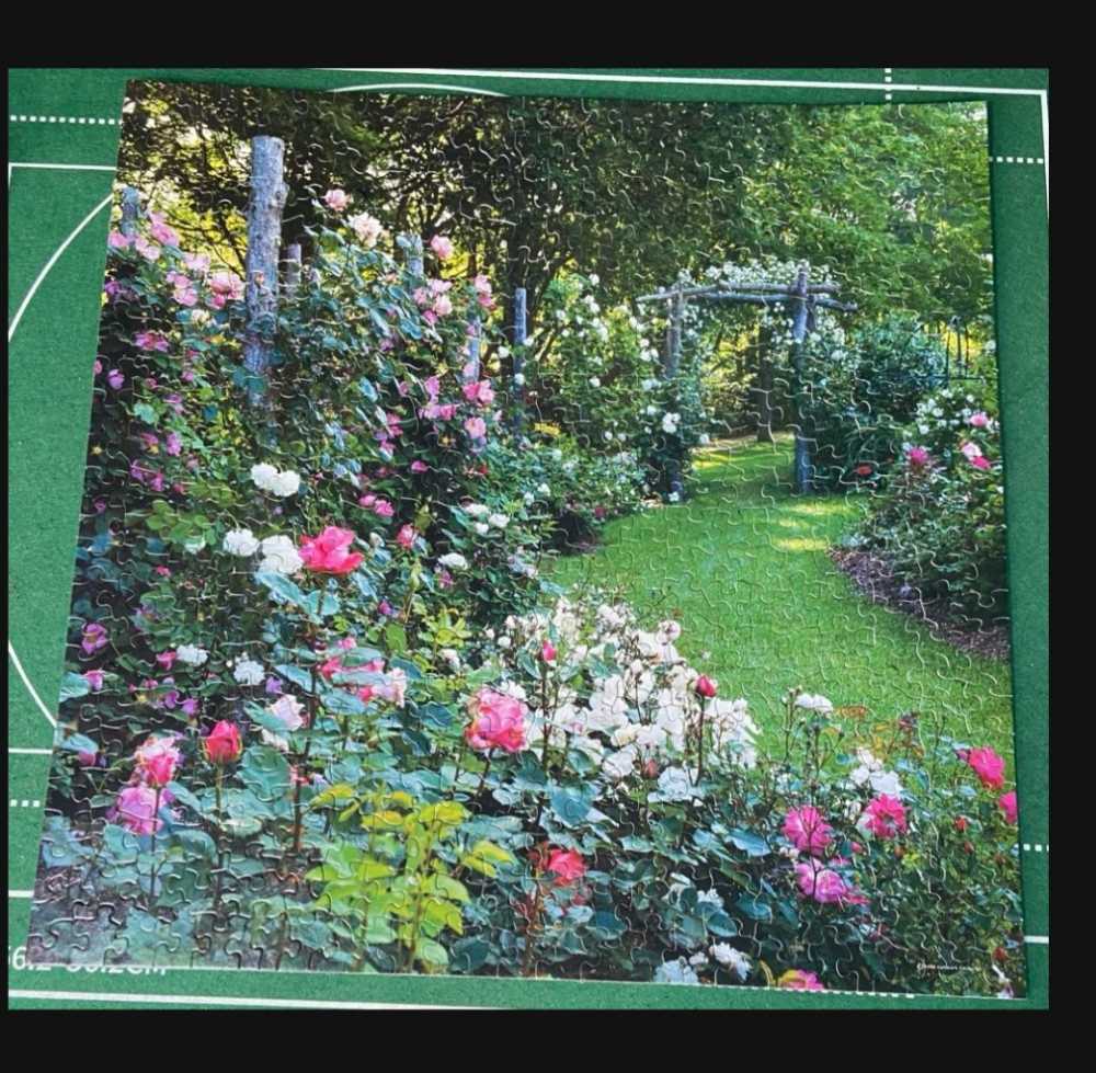The Garden Path - Springbok puzzle collectible - Main Image 3