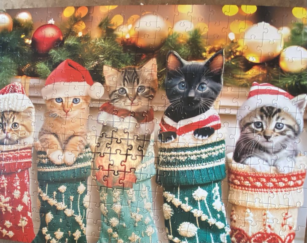 KITTEN STOCKINGS - Rose Art Kodacolor puzzle collectible [Barcode 4895145425988] - Main Image 3