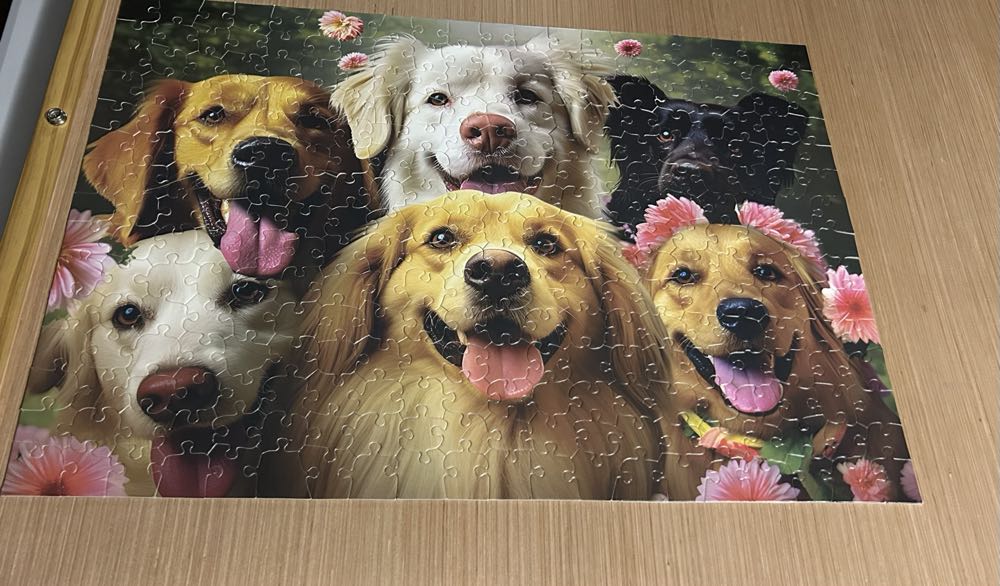 Dog Selfie - SOLD - Brain Tree puzzle collectible [Barcode 8906139544045] - Main Image 2