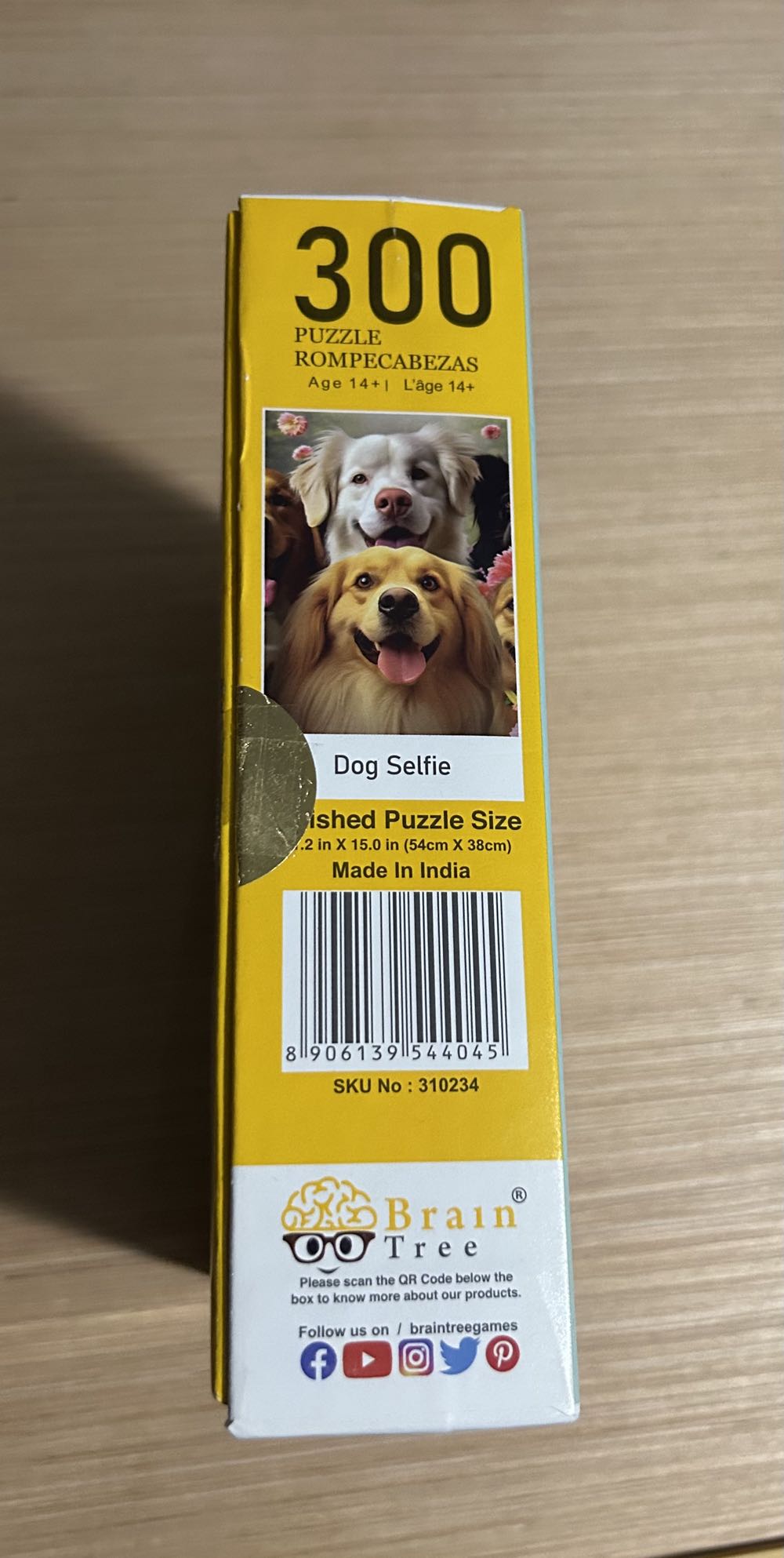 Dog Selfie - SOLD - Brain Tree puzzle collectible [Barcode 8906139544045] - Main Image 4