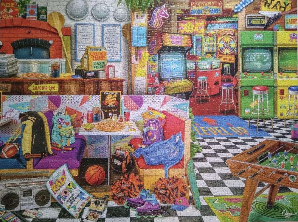 Pizza Arcade - Buffalo Games puzzle collectible [Barcode 079346024018] - Main Image 3