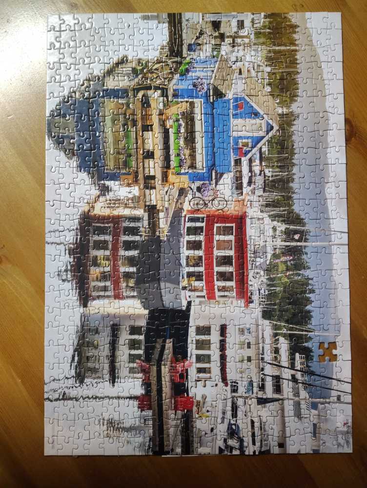 Colorful Houseboats - Sure Lox puzzle collectible [Barcode 686141883360] - Main Image 2