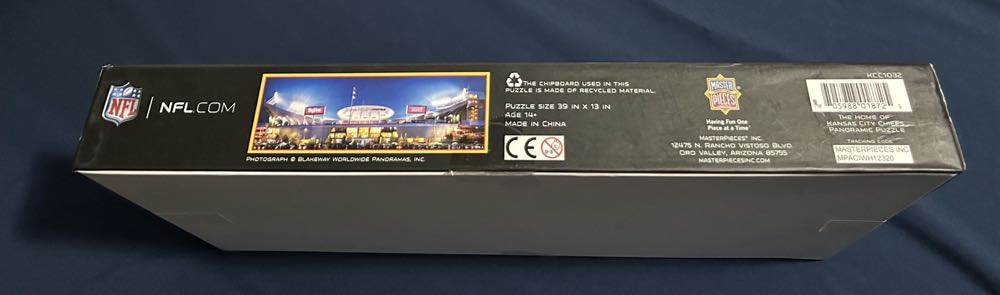 The Home Of Kansas City Chiefs - Master Pieces puzzle collectible [Barcode 705988018725] - Main Image 2