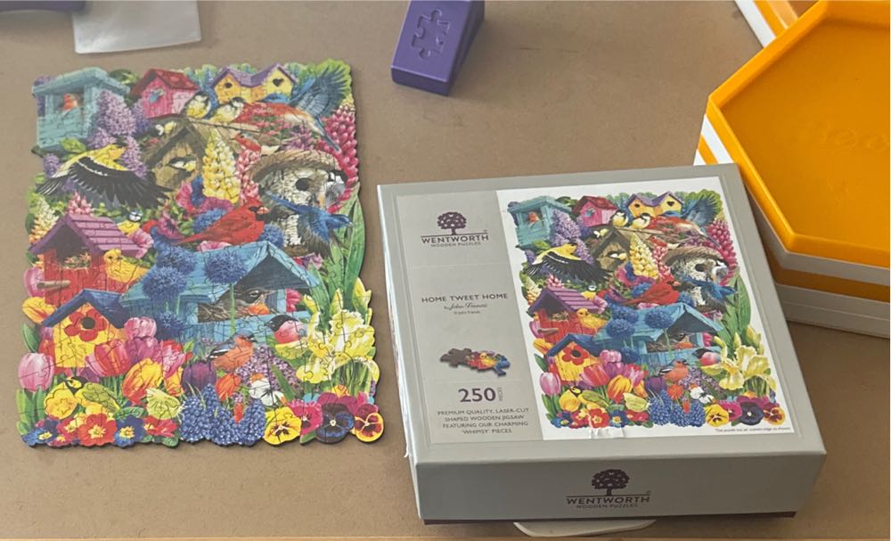 Home Tweet Home - Wentworth Wooden Jigsaw Company puzzle collectible [Barcode 6050265374808] - Main Image 3