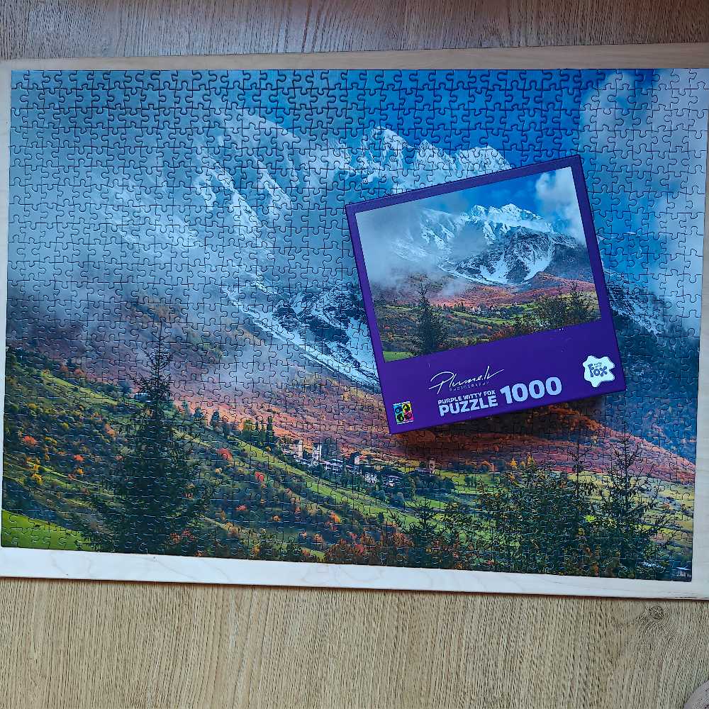 Caucasus Mountains, Georgia - Purple Witty Fox puzzle collectible [Barcode 4751010199142] - Main Image 3