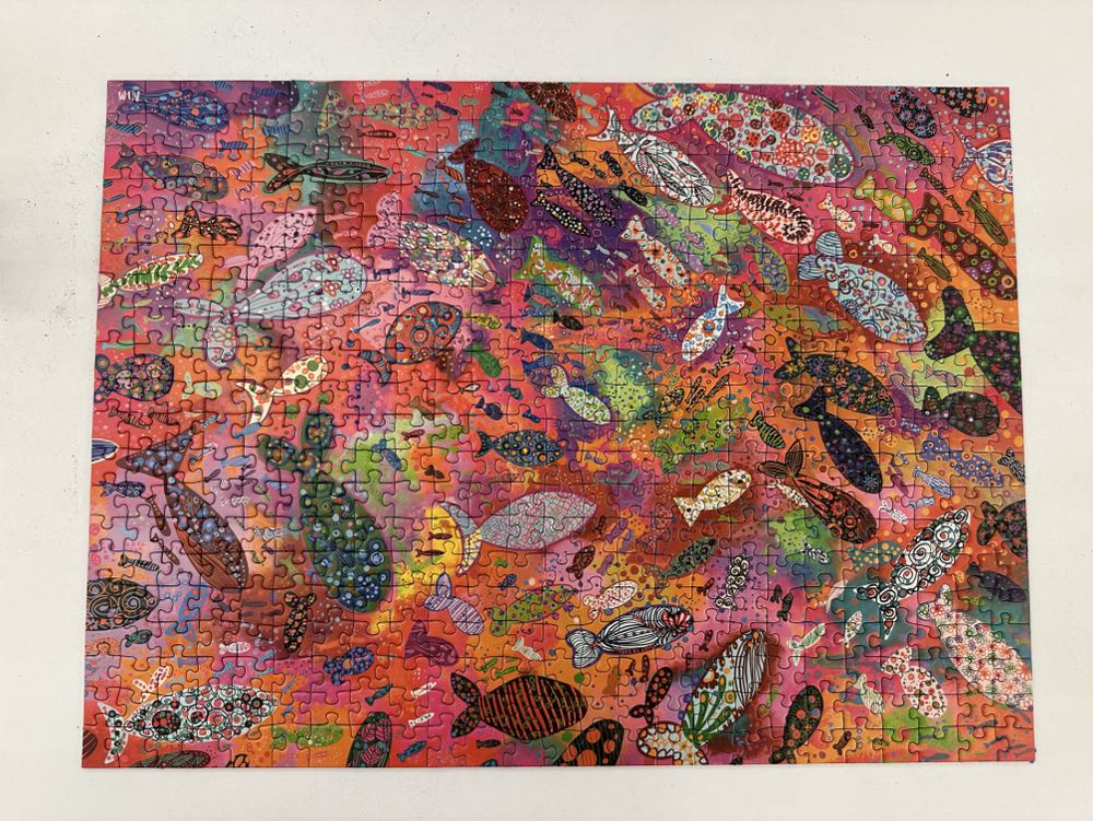 Fish In Fuchsia - Ravensburger puzzle collectible [Barcode 4005555015963] - Main Image 2