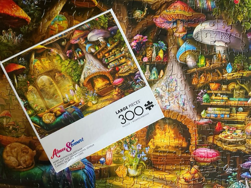 Merry Mushroom Cottage - Buffalo puzzle collectible [Barcode 079346225347] - Main Image 3