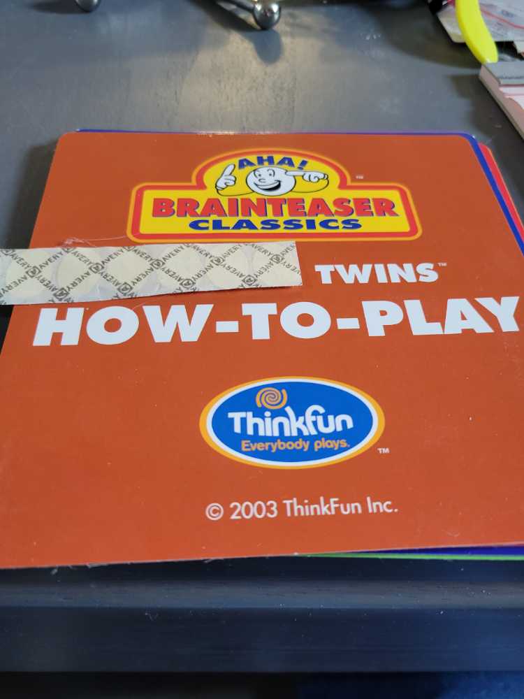 Twins - Thinkfun puzzle collectible - Main Image 2