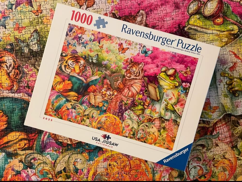 Book Club - Ravensburger puzzle collectible [Barcode 4005555016052] - Main Image 4