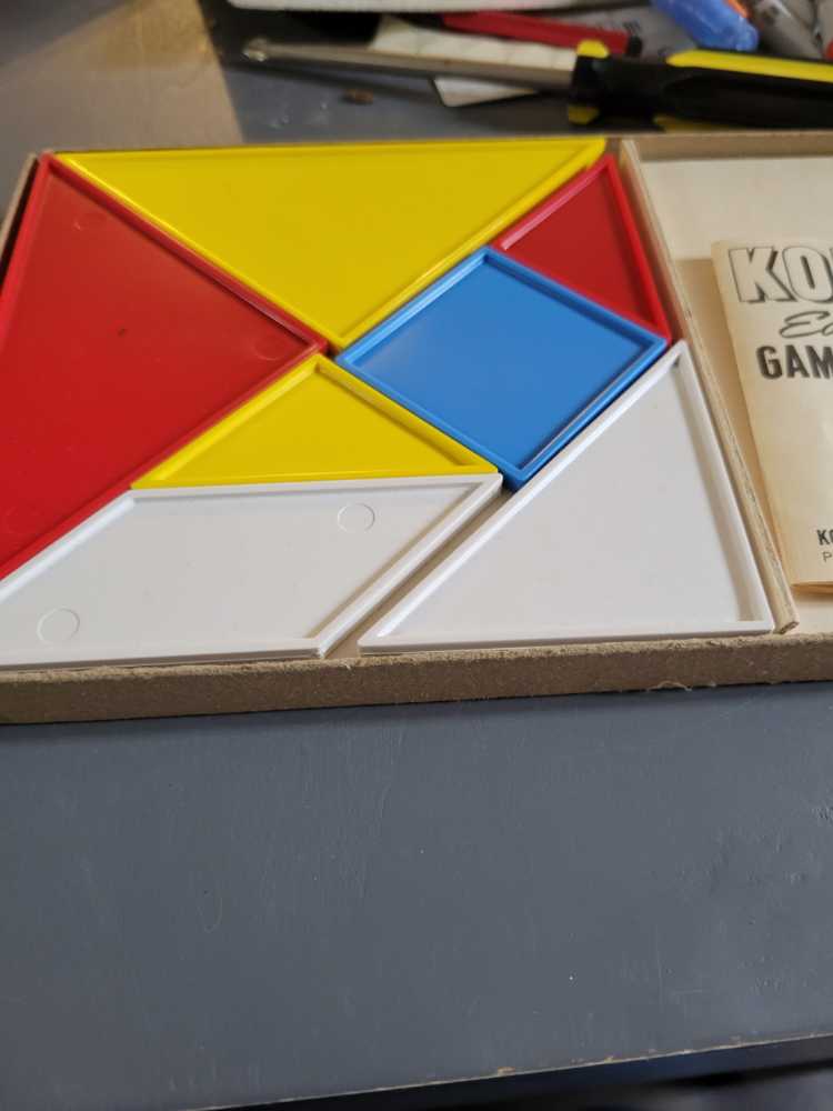 Pythagoras (Tangram) - Kohner puzzle collectible - Main Image 2
