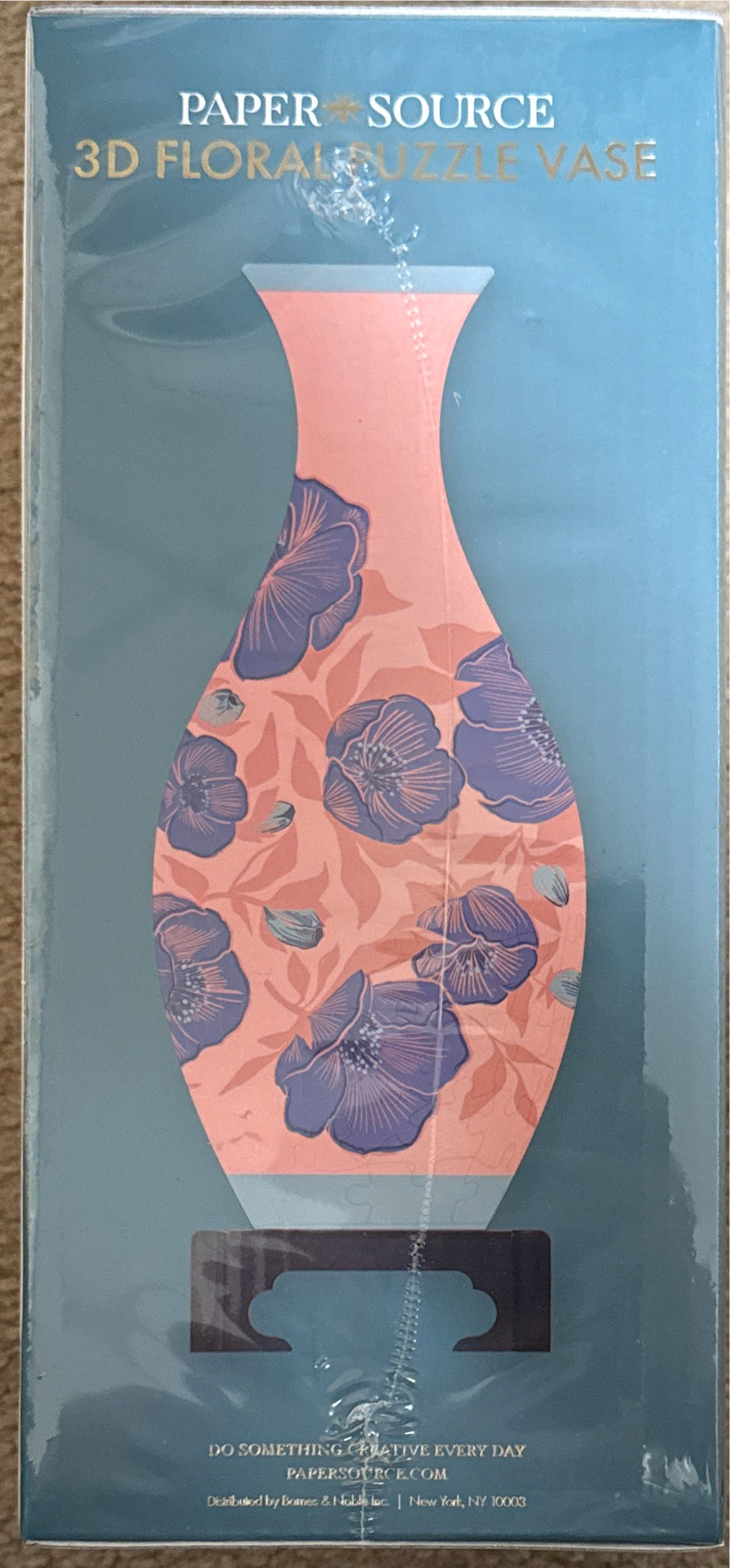 3D Floral Puzzle Vase - Pintoo Cororation puzzle collectible [Barcode 9780594206873] - Main Image 2