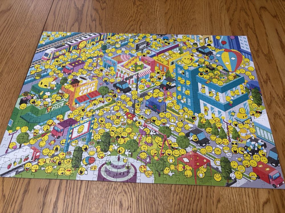 Where’s Smiley - Trefl puzzle collectible [Barcode 5900511374292] - Main Image 3