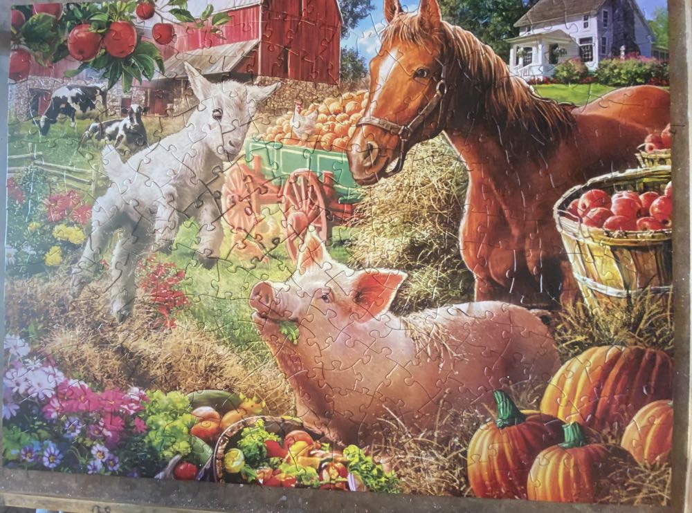 Pumpkin Patch Palls - Master Pieces 🇨🇳 puzzle collectible [Barcode 705988325281] - Main Image 2