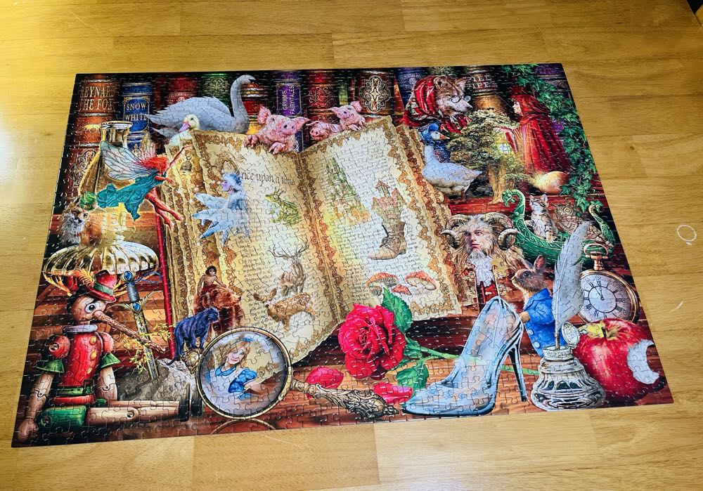 Story Time - Vermont Christmas  Company puzzle collectible [Barcode 819273023834] - Main Image 2