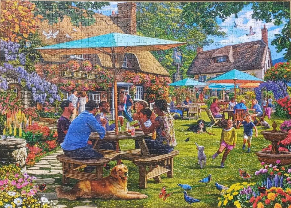 Summer At The Pub - Falcon de luxe puzzle collectible [Barcode 8721017603030] - Main Image 3