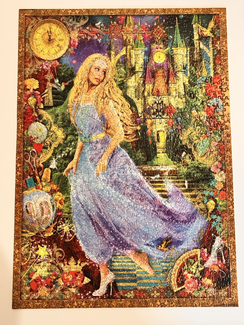 Cinderella’s Glass Slipper - Masterpieces puzzle collectible - Main Image 2