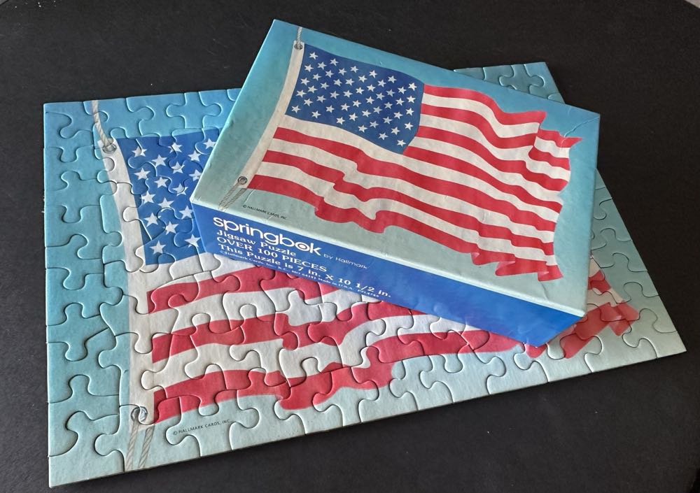 Stars And Stripes - Springbok puzzle collectible [Barcode 070000017421] - Main Image 3