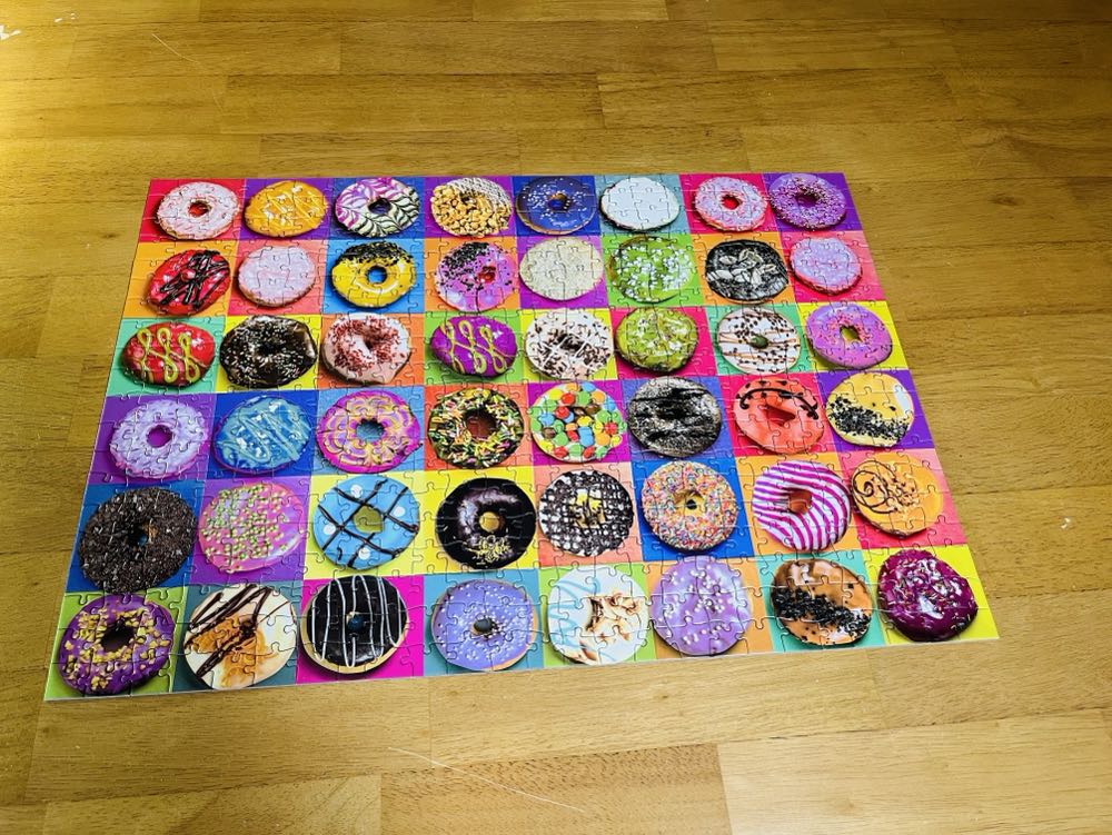 Donuts - Nattork puzzle collectible [Barcode 798476434190] - Main Image 2