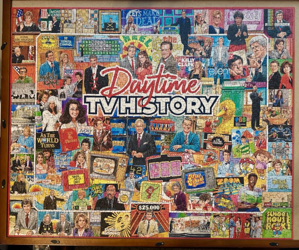 Daytime TV History - White Mountain puzzle collectible [Barcode 724819268993] - Main Image 2