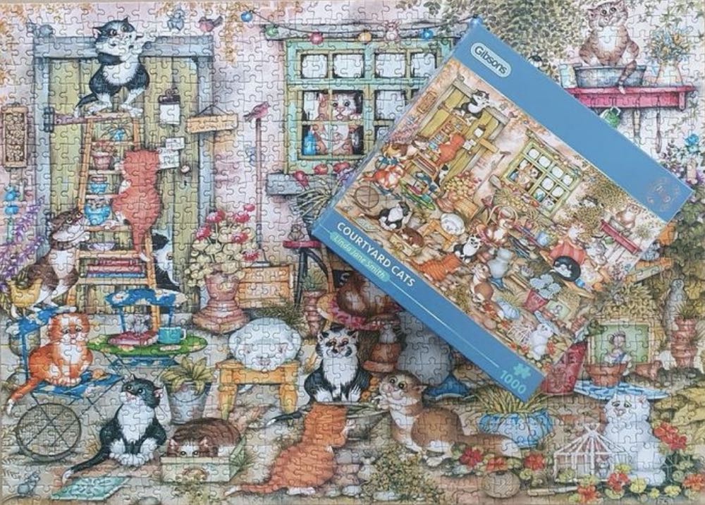 Courtyard Cats - Gibsons puzzle collectible [Barcode 5012269064285] - Main Image 4
