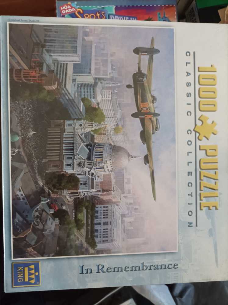In Remembrance  - King puzzle collectible [Barcode 8710125050065] - Main Image 2