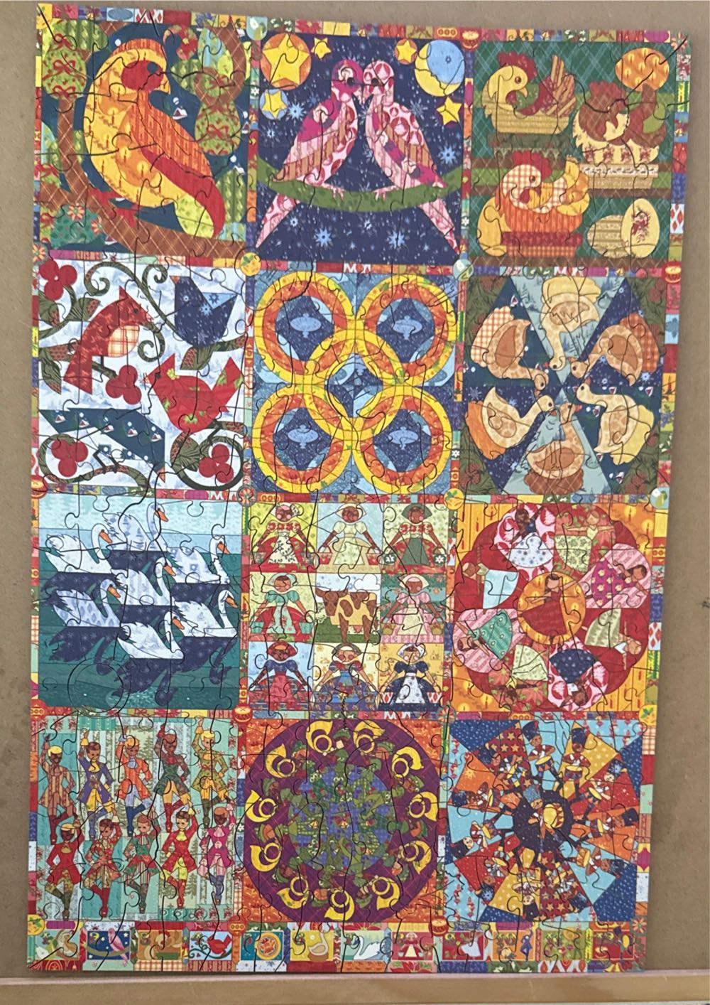 12 Days Quilt 250 Piece Wooden Jigsaw Wentworth - Wentworth Wooden Jigsaw Company puzzle collectible [Barcode 6050265387648] - Main Image 3