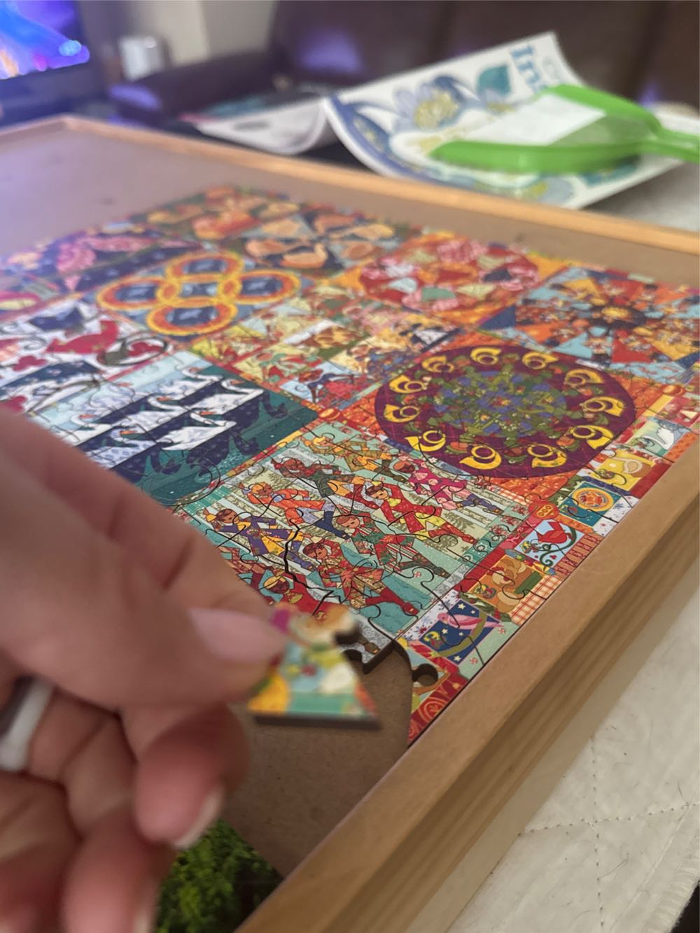 12 Days Quilt 250 Piece Wooden Jigsaw Wentworth - Wentworth Wooden Jigsaw Company puzzle collectible [Barcode 6050265387648] - Main Image 4