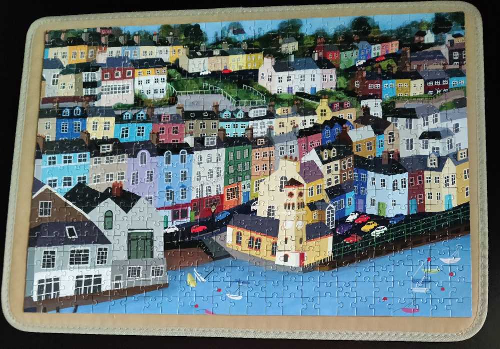Cobh Harbour - Corner Piece puzzle collectible [Barcode 5052089371552] - Main Image 2