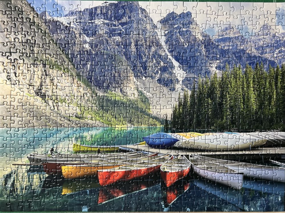 Moraine Lake - Ravensburger puzzle collectible [Barcode 4005555016359] - Main Image 2