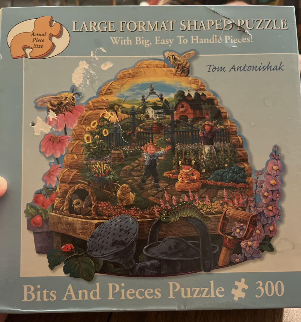 300 Piece Charlie Brown And Snoopy