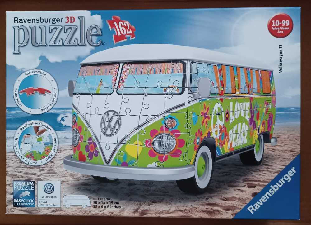 Peanuts Easter Beagle: Snoopy