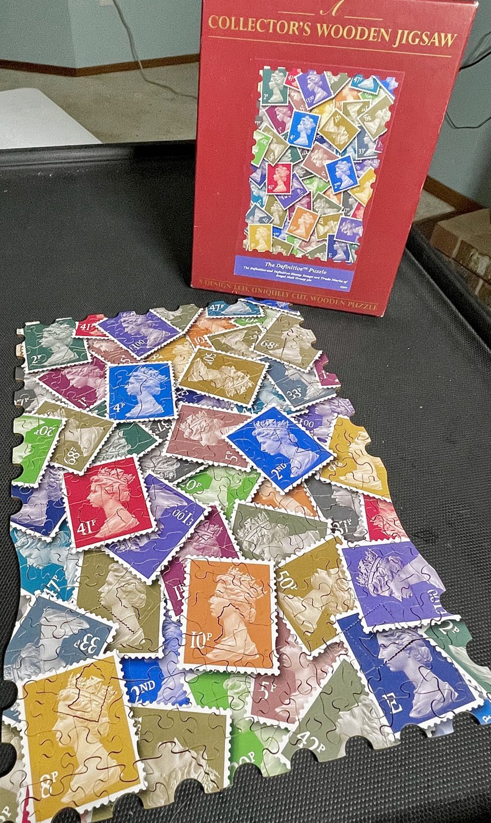 Stamps - Wentworth Wooden Puzzles 🇬🇧 puzzle collectible - Main Image 3