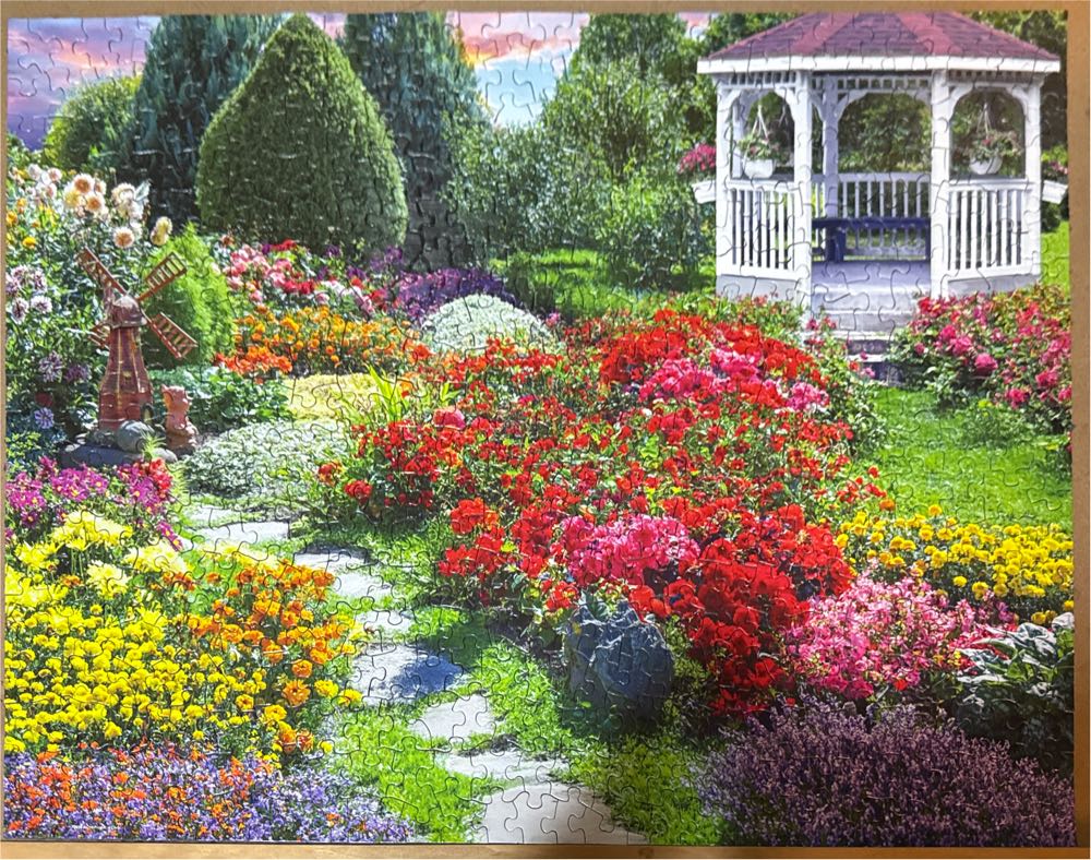 Flower Garden  puzzle collectible [Barcode 091683017348] - Main Image 2