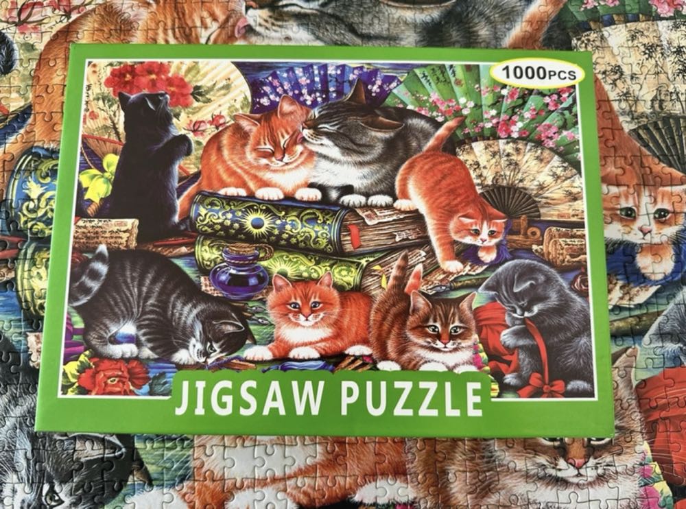 Cute Cats And Fans (Agnes €8,19)  puzzle collectible - Main Image 4
