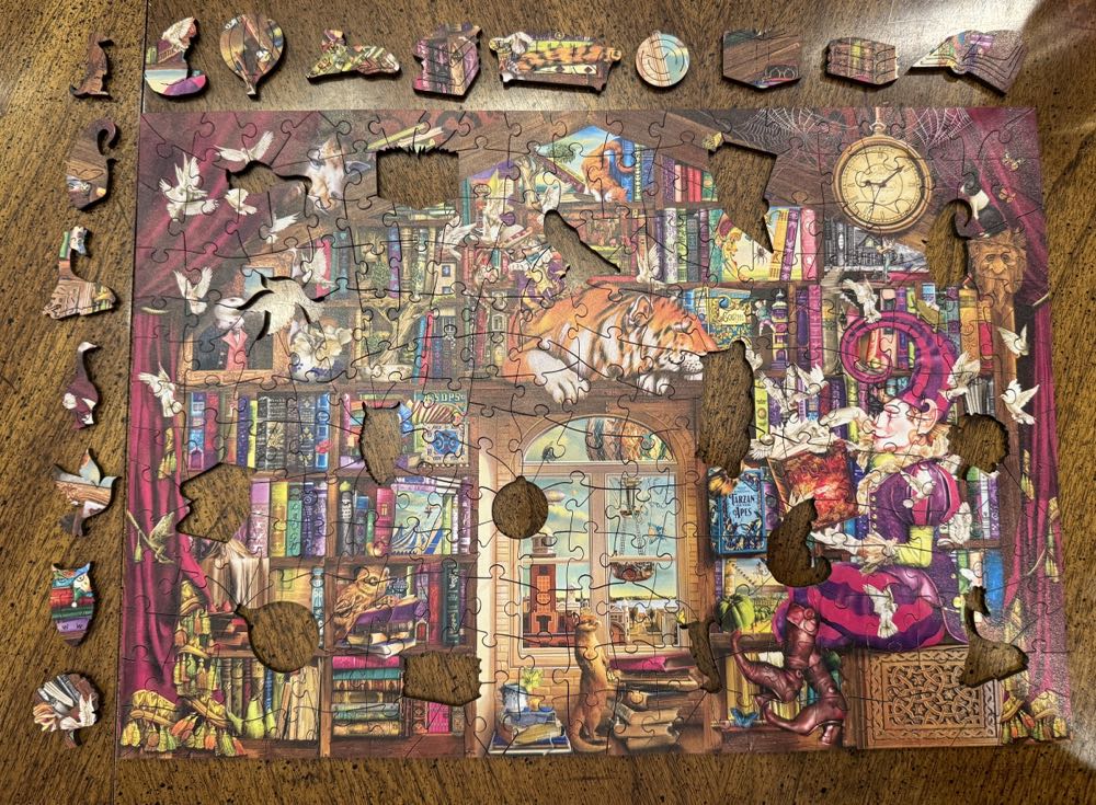 Book Nook - Wentworth Wooden Puzzles 🇬🇧 puzzle collectible [Barcode 6050265372422] - Main Image 3