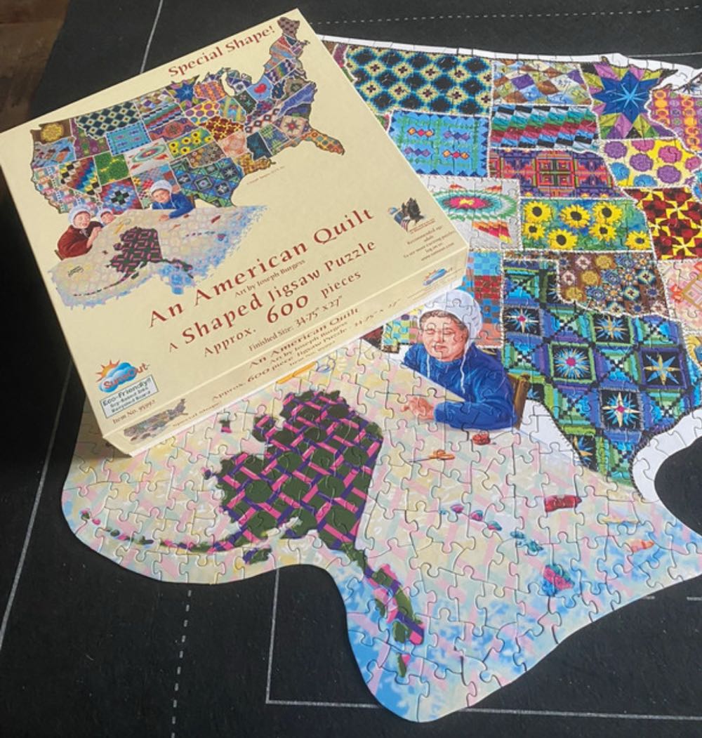 An American Quilt 🟦 - SunsOut puzzle collectible [Barcode 0796780959927] - Main Image 4