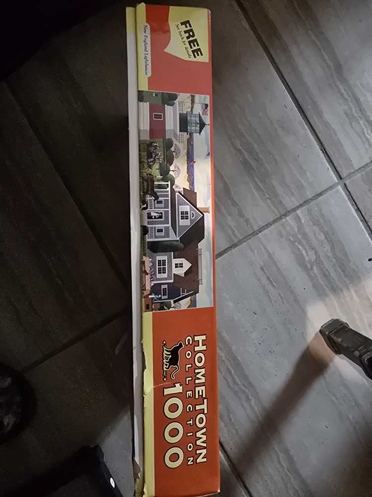 New England Lighthouse - Home Town Collection puzzle collectible [Barcode 072348092009] - Main Image 3