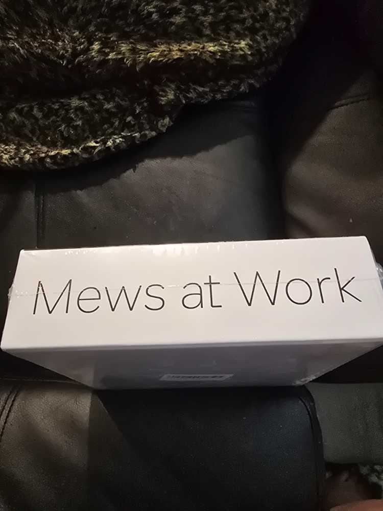 Mews At Work  puzzle collectible - Main Image 3