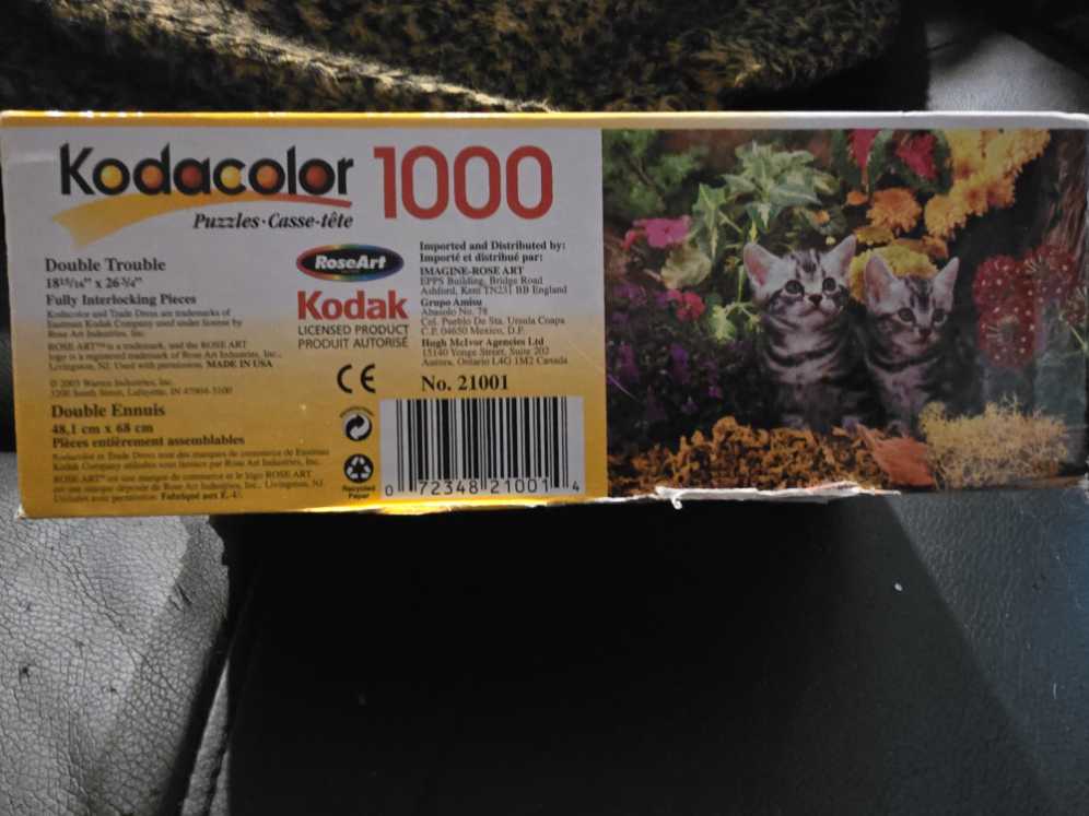 Double Trouble - Kodak puzzle collectible [Barcode 072348210014] - Main Image 2