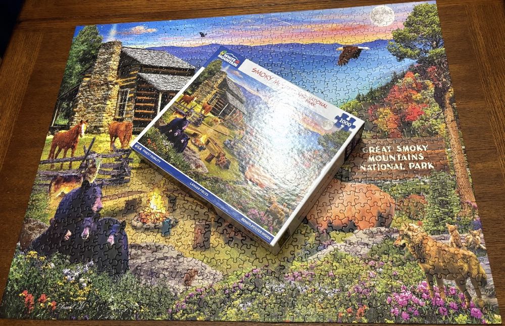 Smoky Mountain National Park - White Mountain puzzle collectible [Barcode 724819267514] - Main Image 3