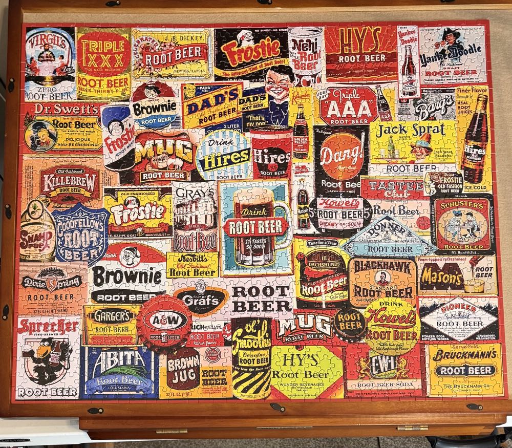 Root Beers - White Mountain puzzle collectible [Barcode 724819269266] - Main Image 2